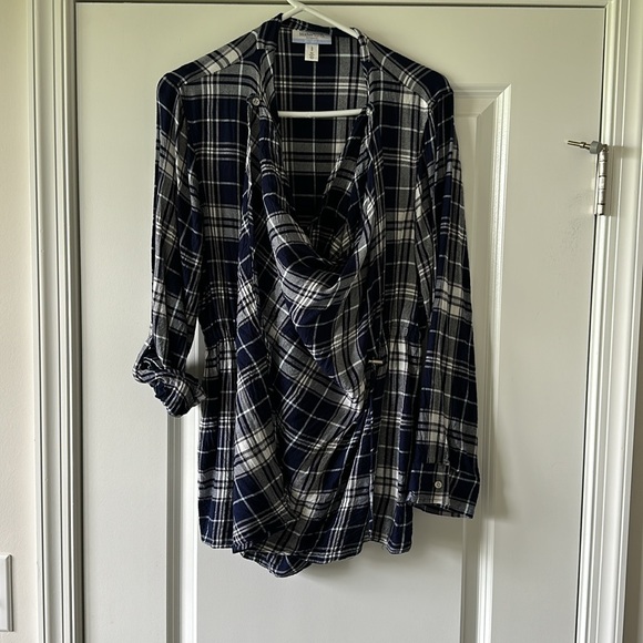 Motherhood Maternity nursing top - size LG - Picture 3 of 5